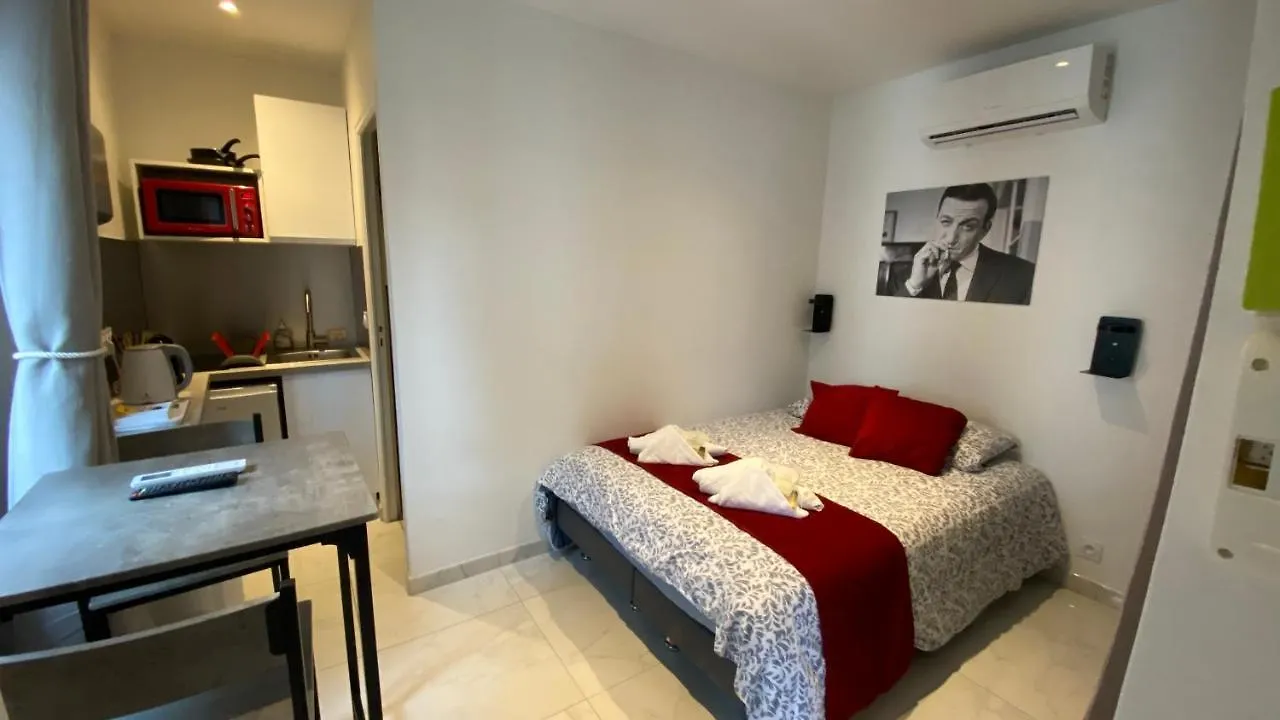 קאן Sweet Home Marceau 6 Studios Hyper Centre Proche De La Mer Et Du Palais 0*,