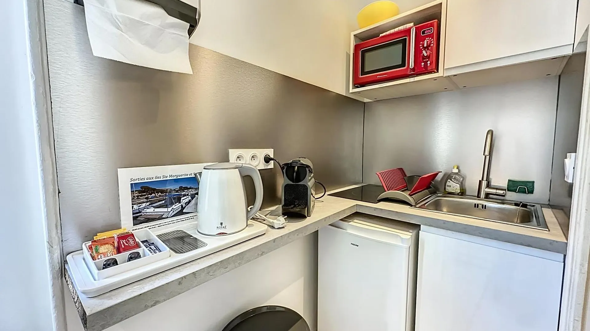 קאן Sweet Home Marceau 6 Studios Hyper Centre Proche De La Mer Et Du Palais